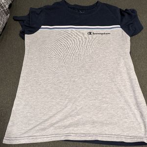Kids XXL champion shirt